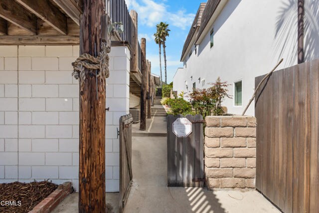 Building Photo - 4237 Faria Rd