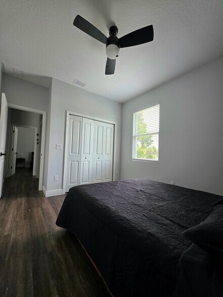 Building Photo - 7105 Happiness St