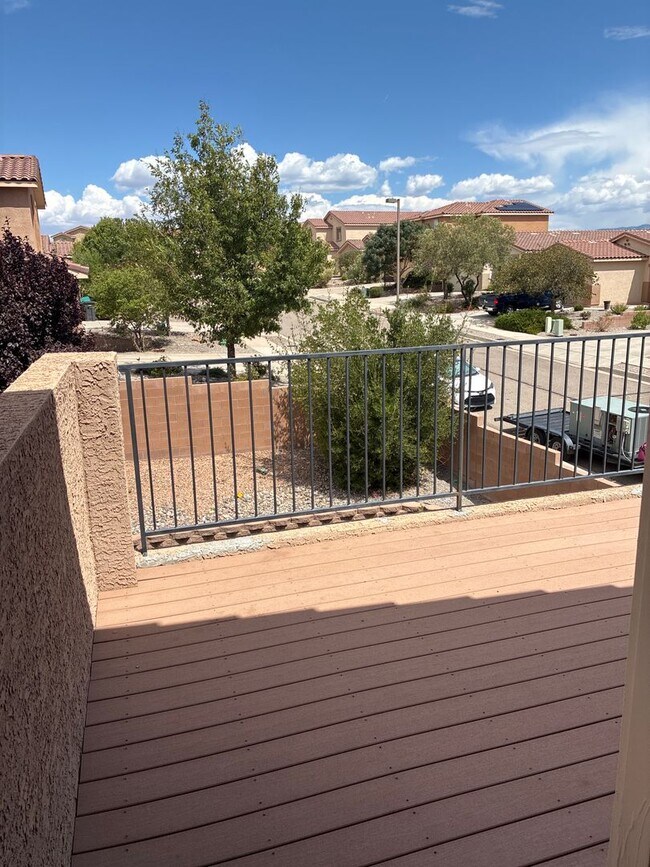 Building Photo - 2217 Violeta Cir SE