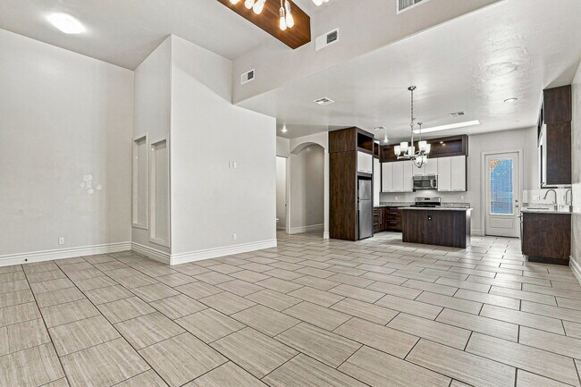Building Photo - 3203 Red Orchard Dr