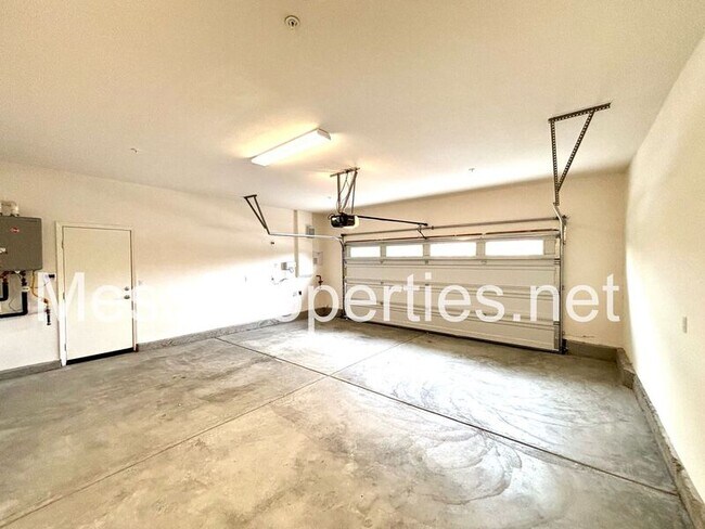 Building Photo - 12594 Ava Loma St