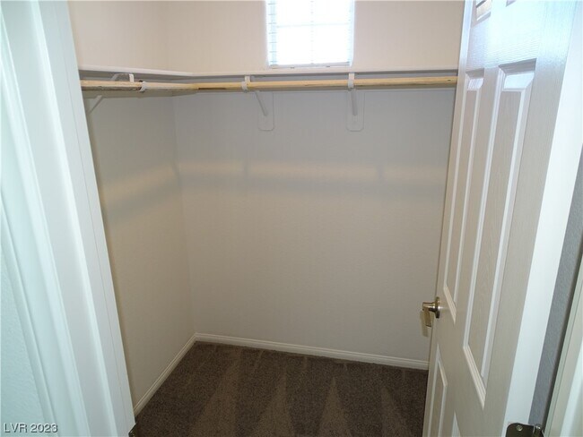 Building Photo - 10589 Sariah Skye Ave