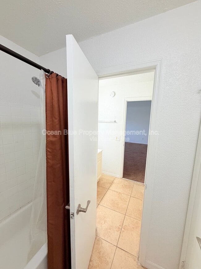 Building Photo - 13759 Orange Sunset Dr