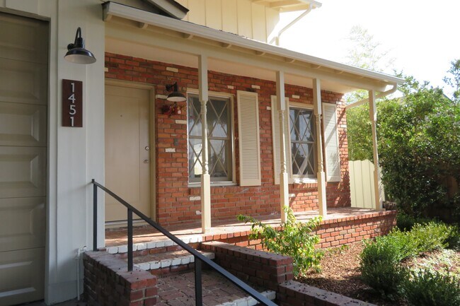 Building Photo - 1451 Franklin St