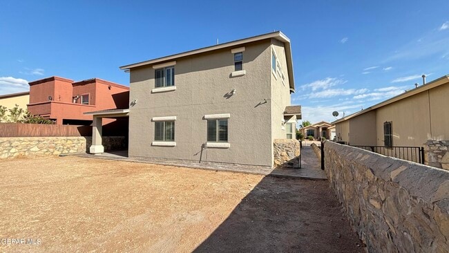 Building Photo - 14193 Honey Point Dr