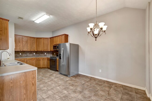 Building Photo - 2013 Lulach Ln