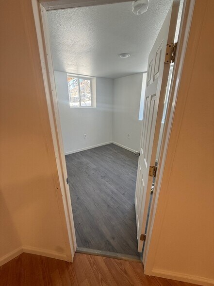 Building Photo - 118 Broadwater Ave