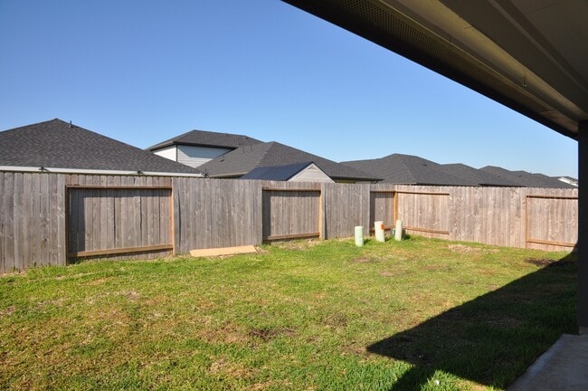 Building Photo - 31303 Yatesbury Ln