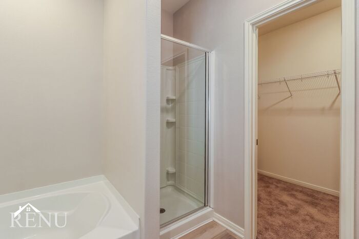 Building Photo - 25402 Cypress Bend Dr