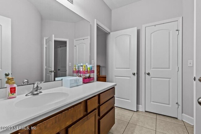 Building Photo - 429 Buckhead Ct