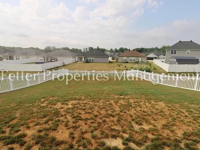 Building Photo - 5441 Cameo Dr