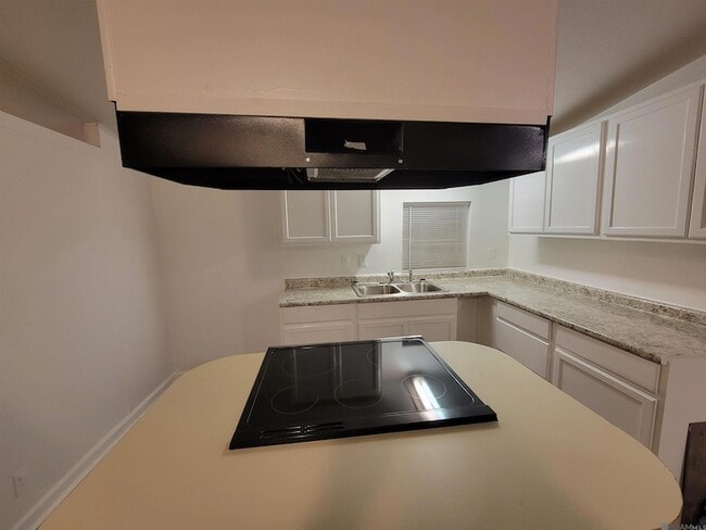 Building Photo - 4505 Lupine St