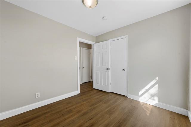 Building Photo - 1502 Kent Dr