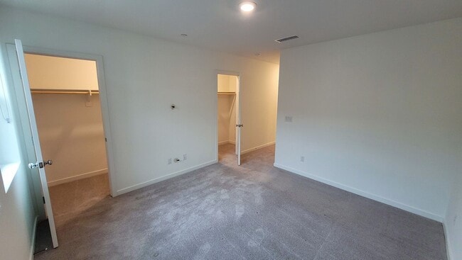 Building Photo - Gorgeous 2-Year Old Three Story 3 Bed 3 Bath Townhouse Available Now!