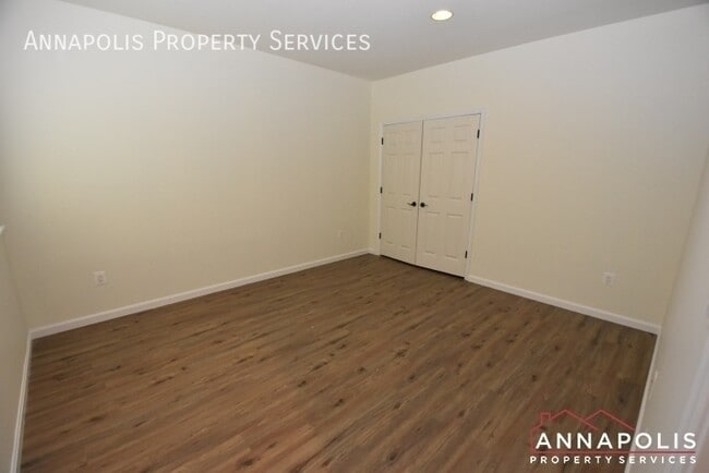 Building Photo - 402 St Martins Choice Ln