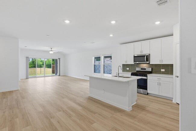 Building Photo - 3407 Copperwood Dr