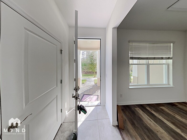 Building Photo - 10509 Spring Arbor Ln