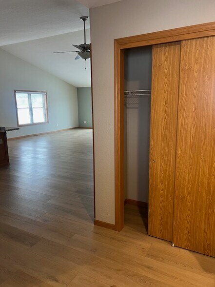 Building Photo - 1731 Crooked Ave