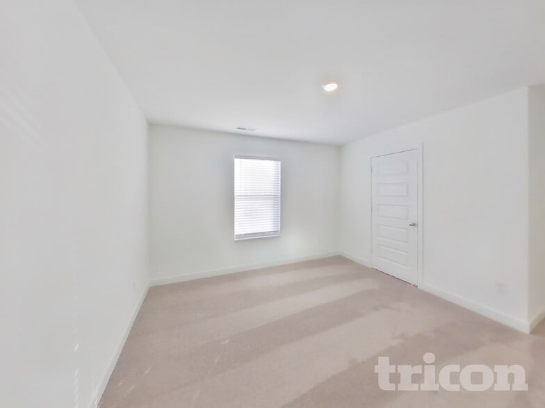 Building Photo - 11818 Moorfield Ln