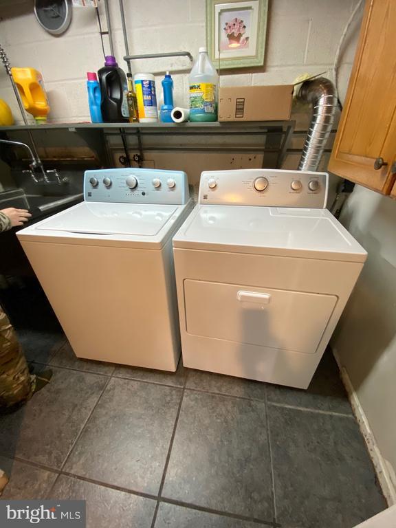 Building Photo - 8421 Impalla Dr