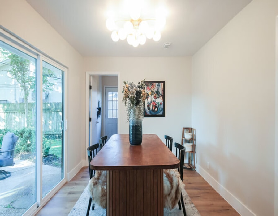 Building Photo - 2506 Swan Ct