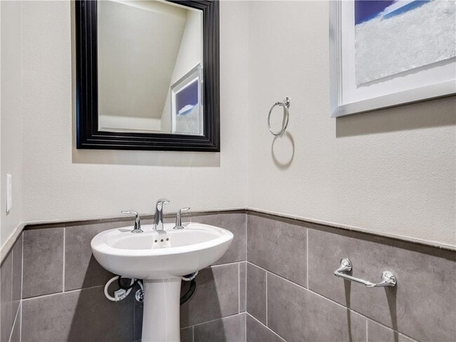 Building Photo - 2918 Ranch Rd 620 N