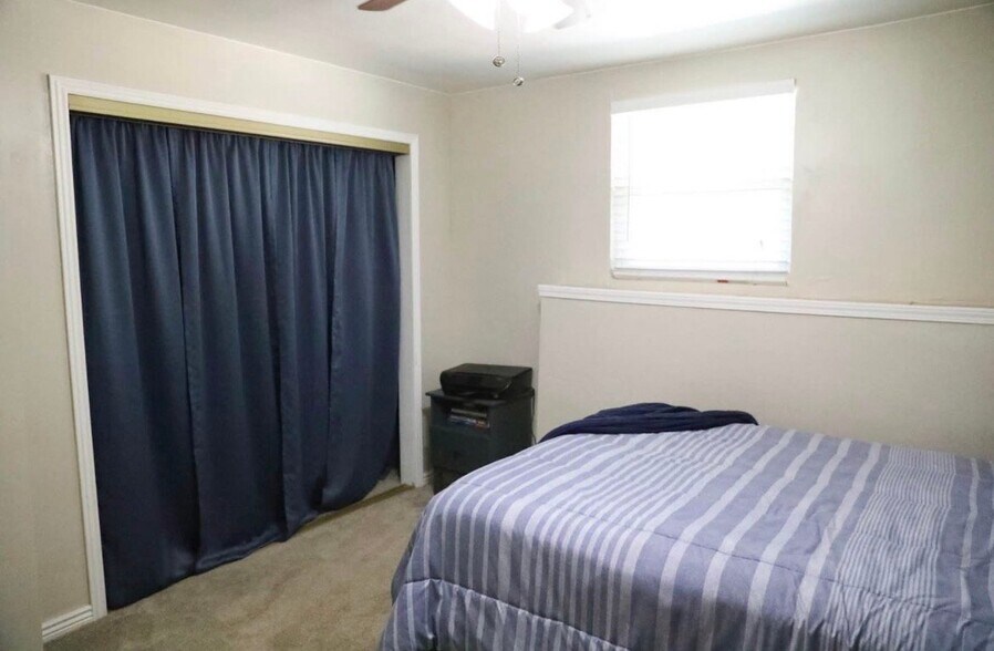 Building Photo - 1340 W 450 N