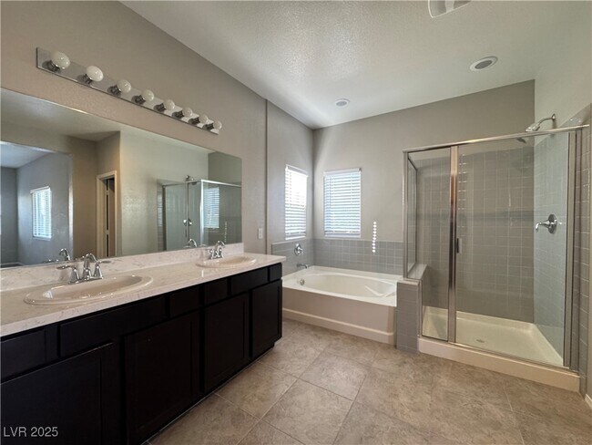 Building Photo - 5117 Fiery Sky Ridge St