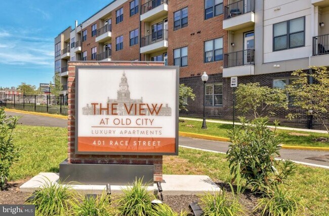 Building Photo - 401 Race St