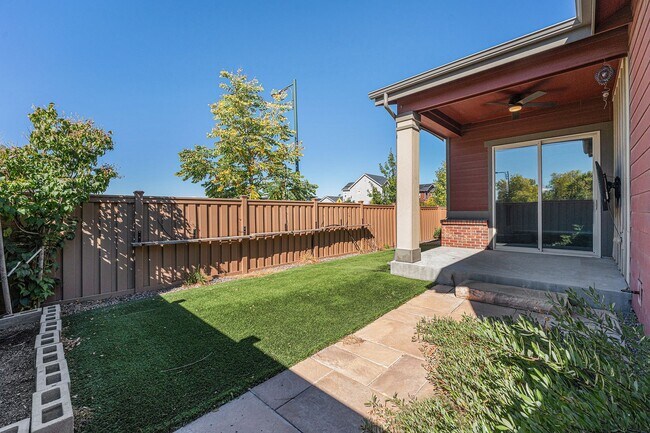 Building Photo - 3 bed/3 bath Amazing House close to Stanle...