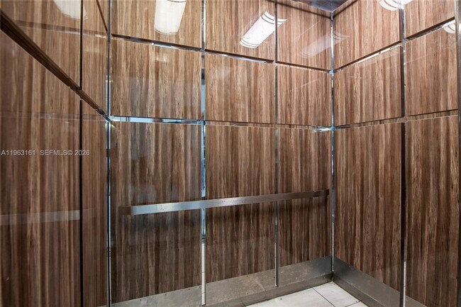 Building Photo - 16740 NE 9th Ave