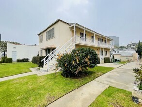 Primary Photo - 11682 Darlington Ave