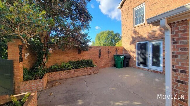 Building Photo - 6733 Constitution Ln