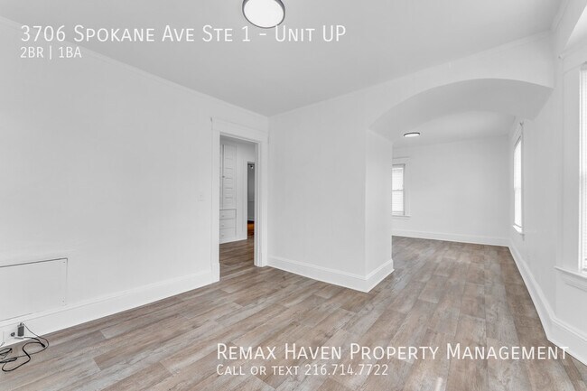 Building Photo - 3706 Spokane Ave Up  - Spacious 2 bed 1 ba...