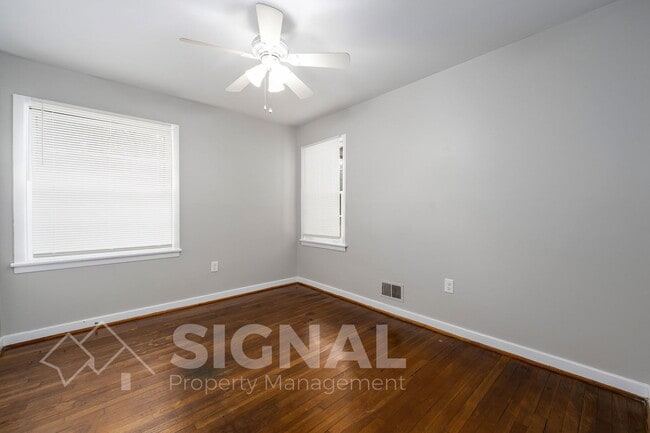 Building Photo - 425 Forsythe St