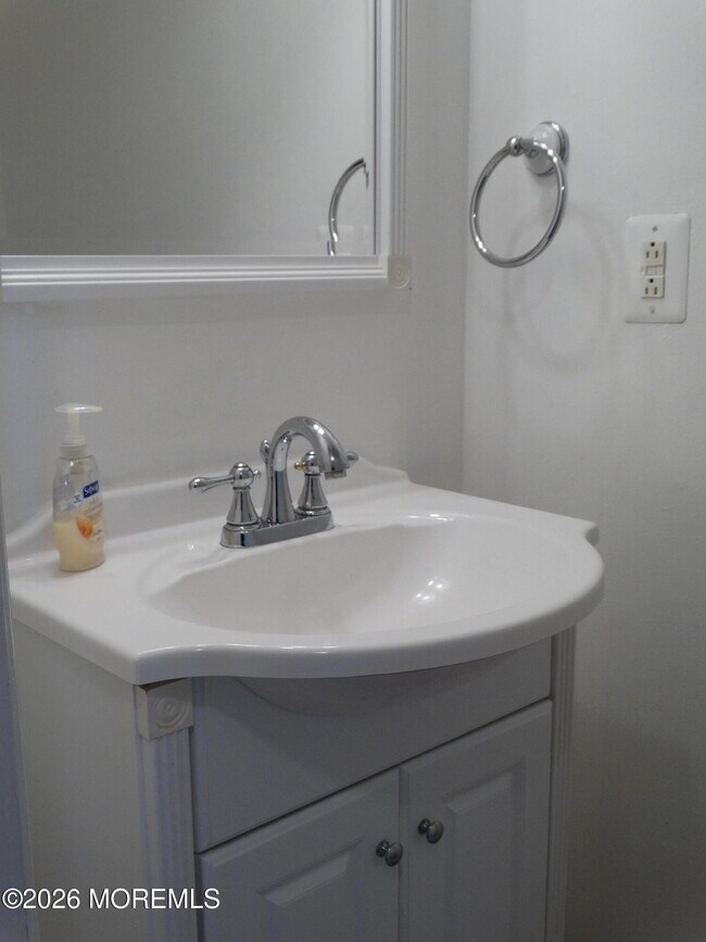 Building Photo - 540 Davids Ct