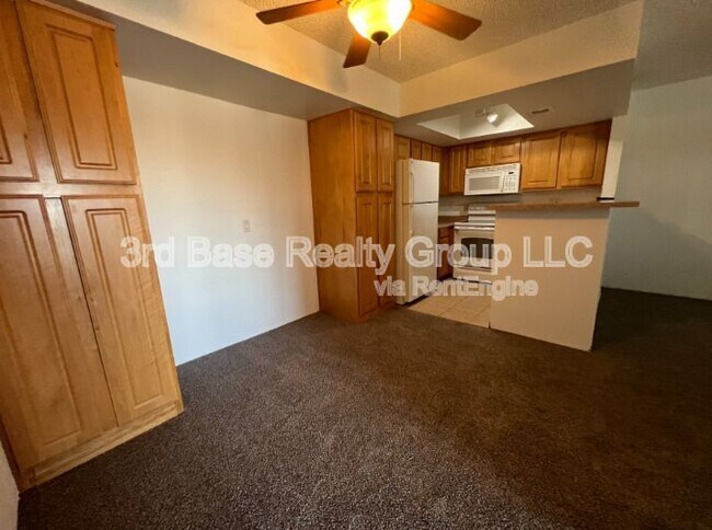 Building Photo - 3601 W Tierra Buena Ln