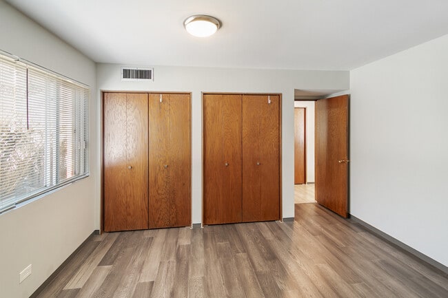 Building Photo - 318 Walker Ave