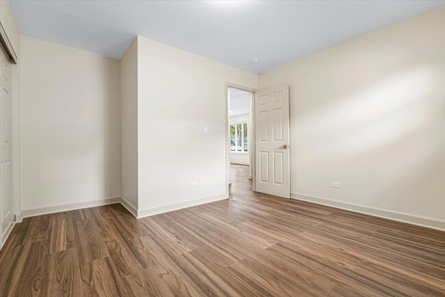 Building Photo - 3604 Owl Dr