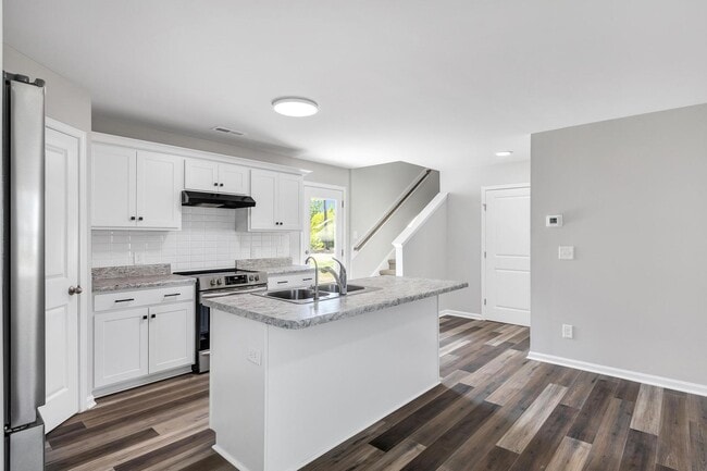 Building Photo - House for Rent in Holly Ridge