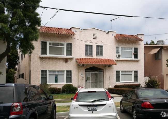 Primary Photo - 2021 Appleton St