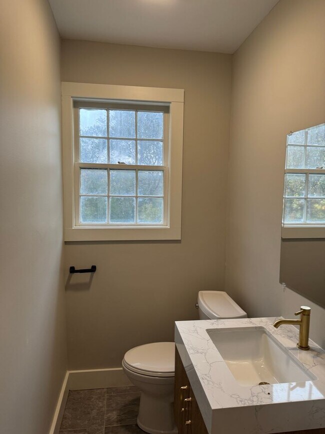 Building Photo - Dual Suite Privacy! Perfect for Roommates — Minutes to APSU & Downtown