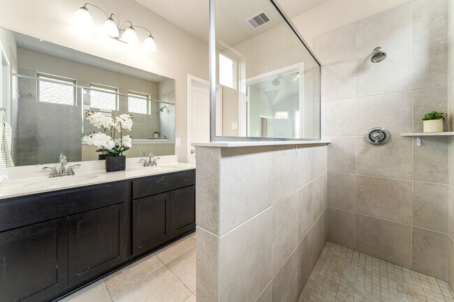Building Photo - 5014 Aspen Orch Dr