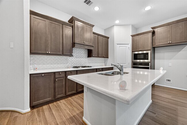 Building Photo - 10535 Cecilia Star Ln