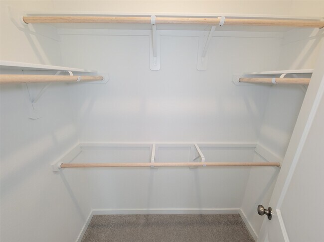 Building Photo - 17850 Aile Pierre Pass