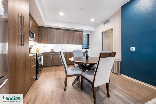 Building Photo - 372 Fourth Ave