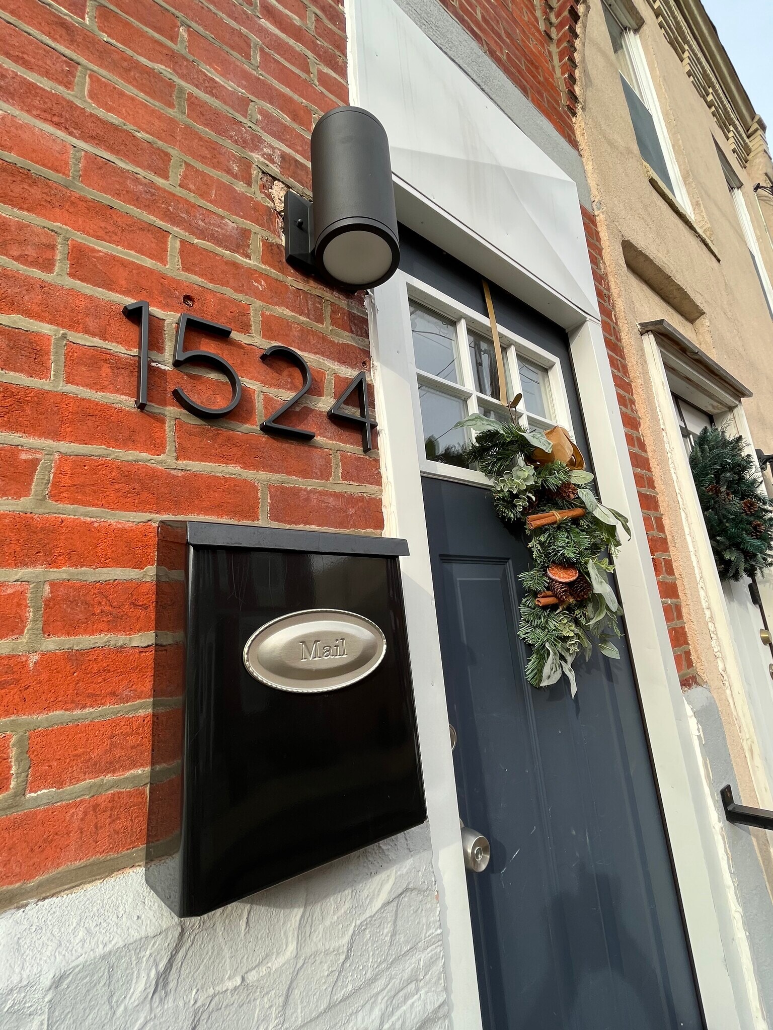 Row Home | Curb Appeal - 1524 S Hicks St