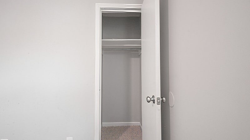 Building Photo - 815 Golf View Pl