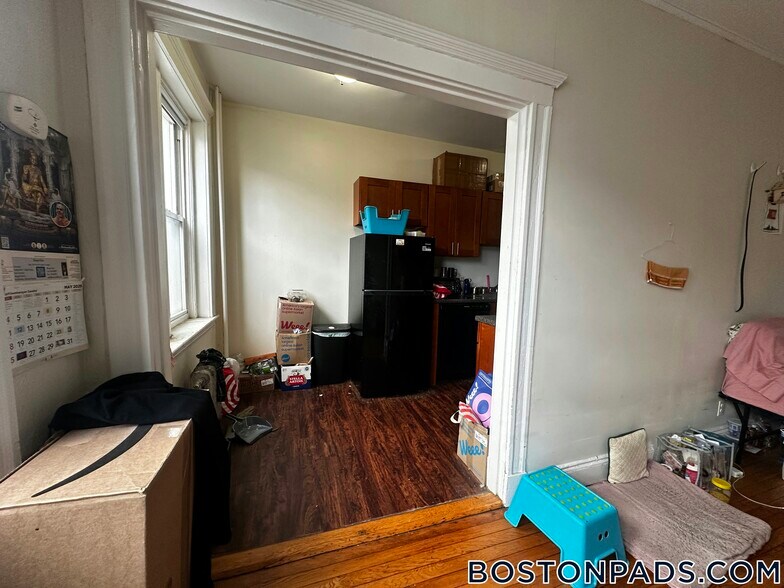 Building Photo - 1163 Boylston St
