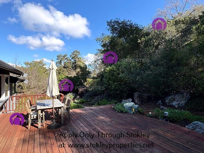 Building Photo - 66 Cuesta Way